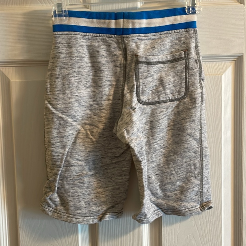 Mini Boden Shorts 7Y - Picture 2 of 3
